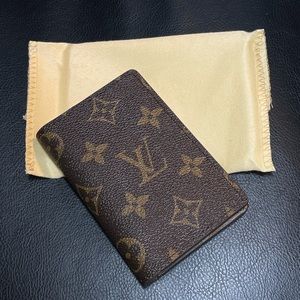 NEW- credit card holder.